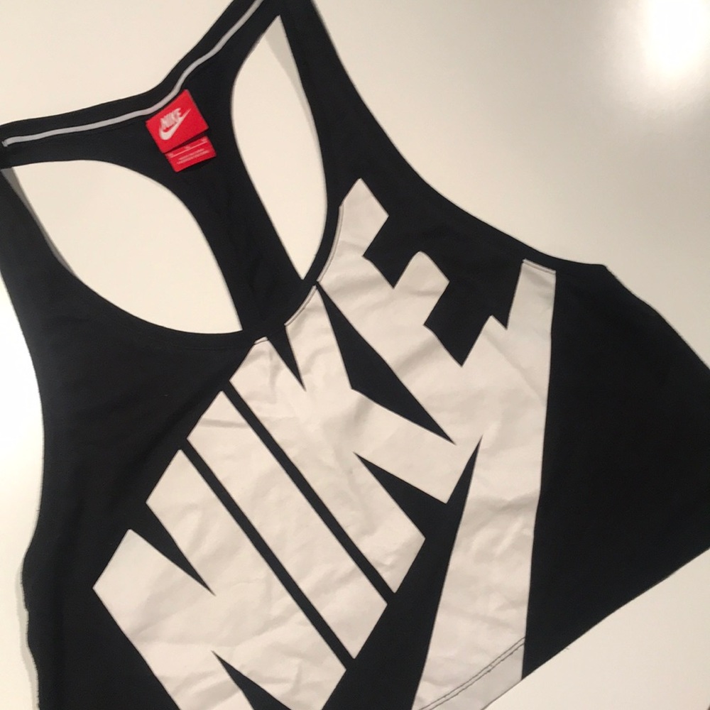 Nike logo crop tank